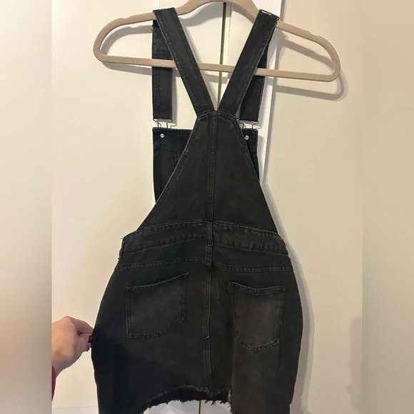 Women's Black Denim Overall Dress - Picture 3 of 7